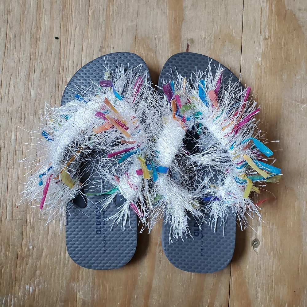 Confetti Fuzzy Flip Flops (Kid's Size 10-11)